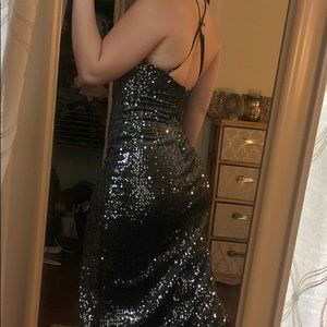 Sequins dress never worn size 1/2 ball gown